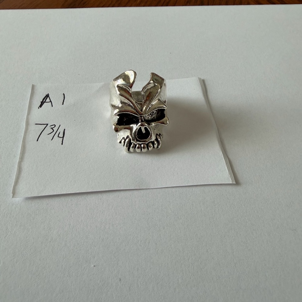Silver Skull Ring